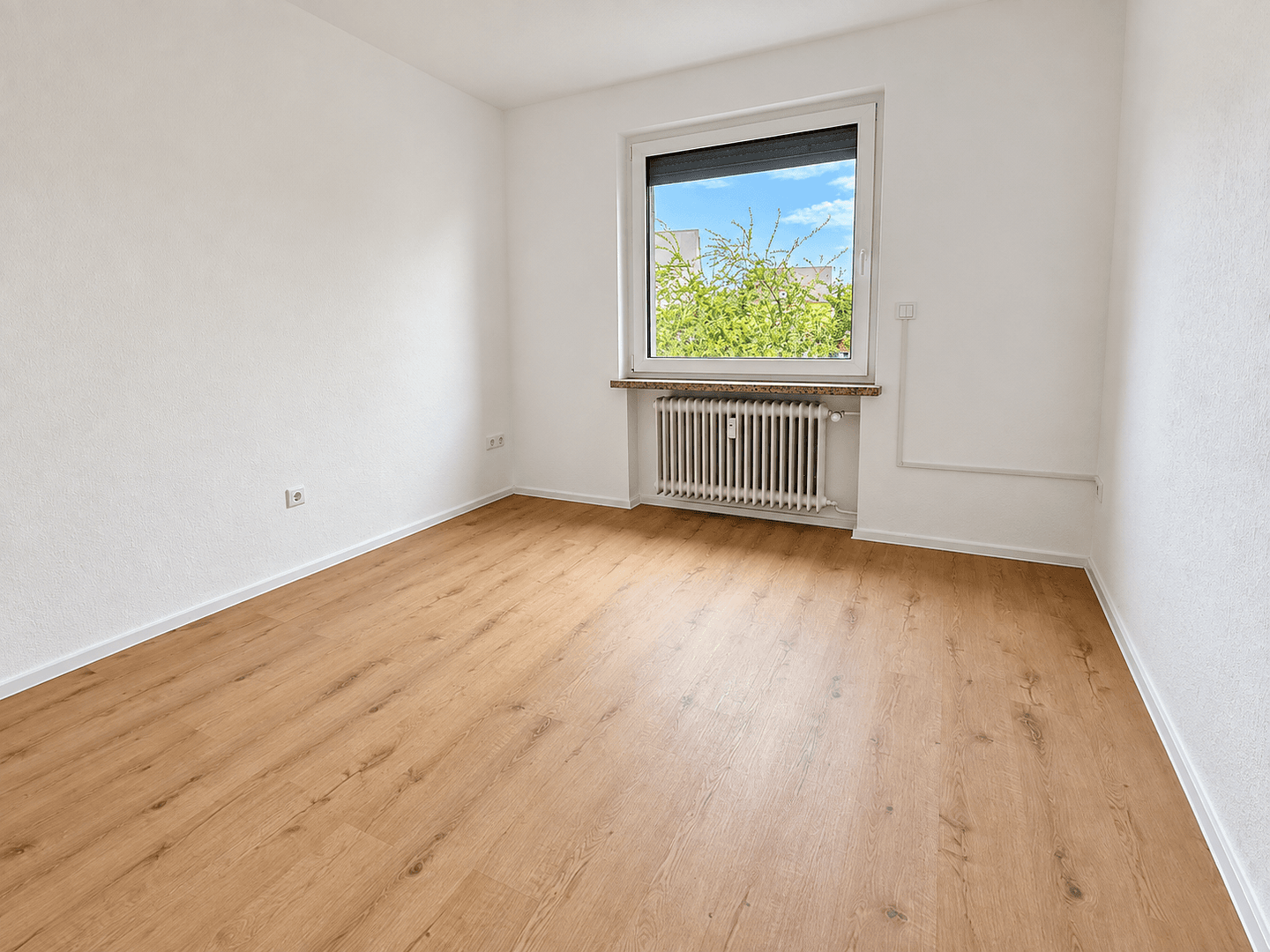 Prenájom bytu 4-izbový 107 m², Leftjestraße 13, Springe, Dolné Sasko Prenájom bytu 4-izbový 107 m², Leftjestraße 13, Springe, Dolné Sasko