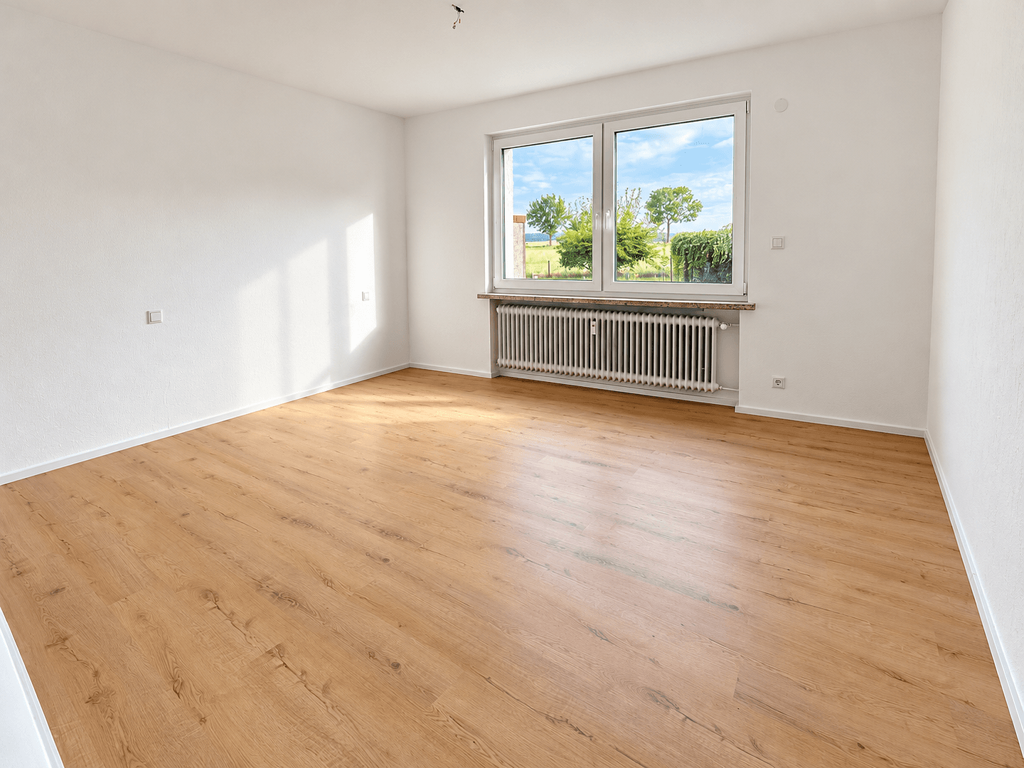 Prenájom bytu 4-izbový 107 m², Leftjestraße 13, Springe, Dolné Sasko Prenájom bytu 4-izbový 107 m², Leftjestraße 13, Springe, Dolné Sasko
