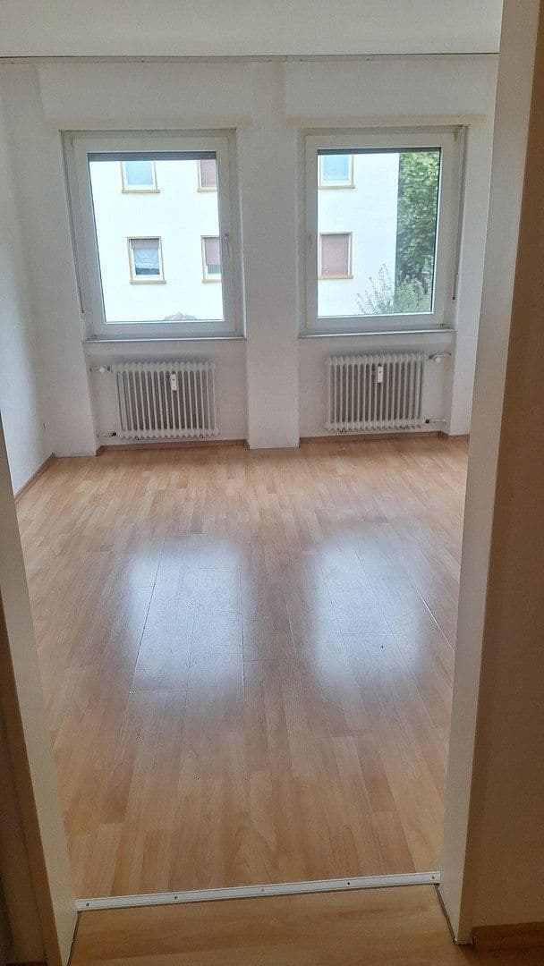 Prenájom bytu 4-izbový 107 m², Zweibrücken, Porýnie-Falcko Prenájom bytu 4-izbový 107 m², Zweibrücken, Porýnie-Falcko