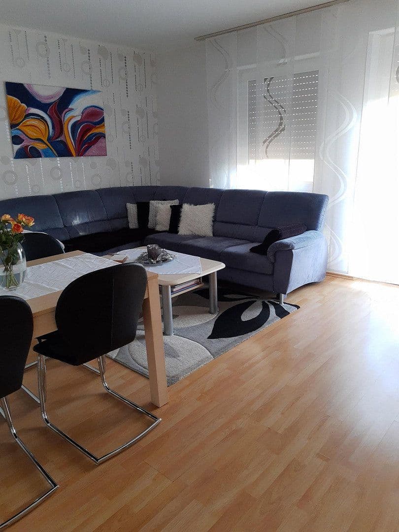 Prenájom bytu 4-izbový 107 m², Zweibrücken, Porýnie-Falcko Prenájom bytu 4-izbový 107 m², Zweibrücken, Porýnie-Falcko