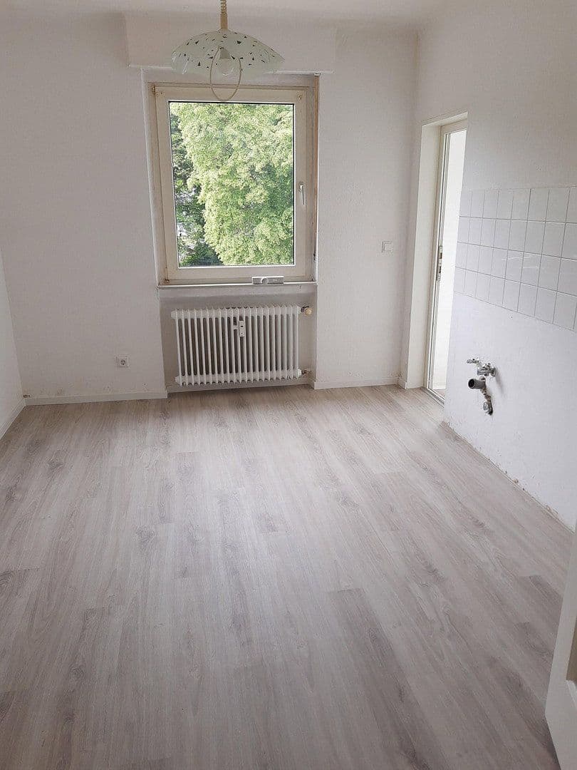 Prenájom bytu 4-izbový 107 m², Zweibrücken, Porýnie-Falcko Prenájom bytu 4-izbový 107 m², Zweibrücken, Porýnie-Falcko