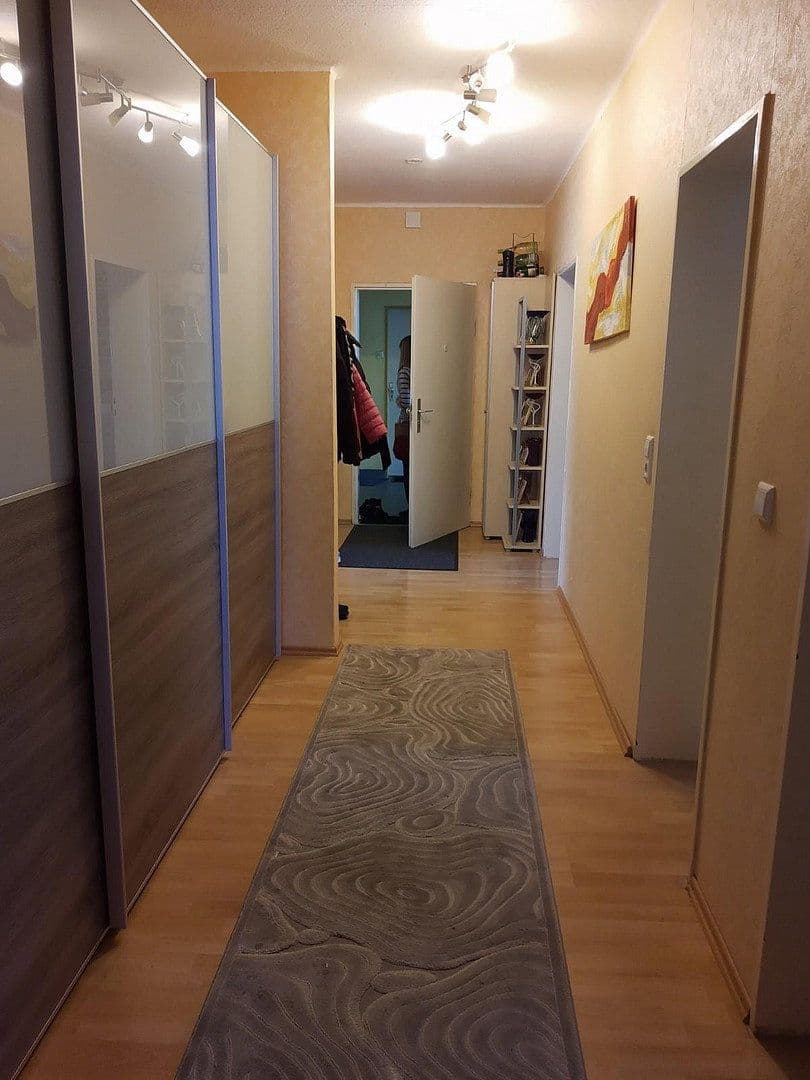 Prenájom bytu 4-izbový 107 m², Zweibrücken, Porýnie-Falcko Prenájom bytu 4-izbový 107 m², Zweibrücken, Porýnie-Falcko
