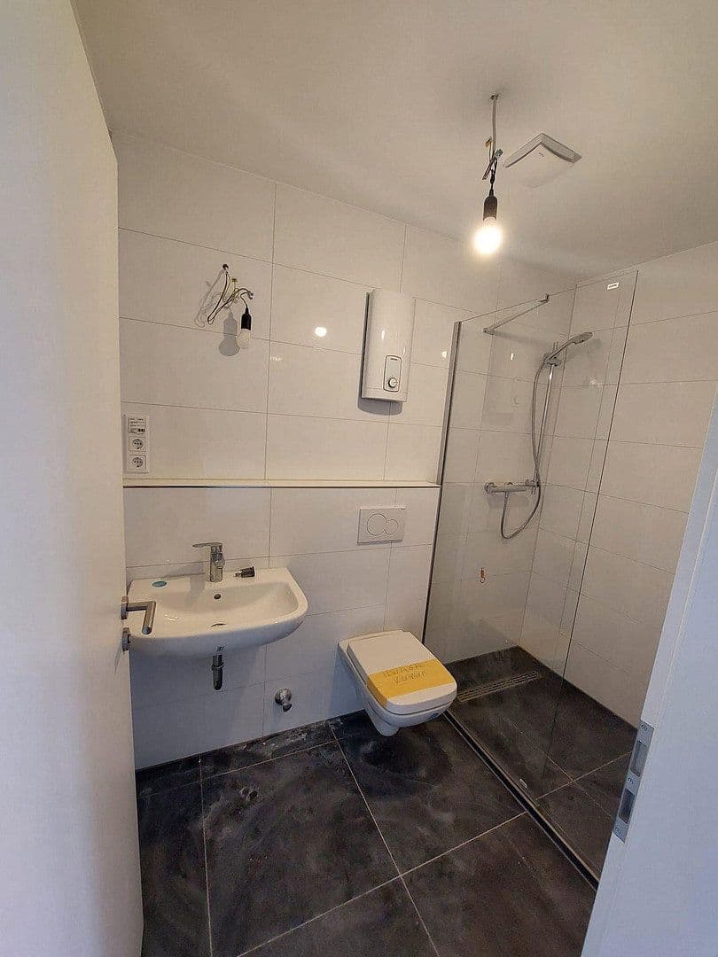 Prenájom bytu 1-izbový 38 m², Auf'm Großenfeld 19, Düsseldorf, Severné Porýnie - Westfálsko Prenájom bytu 1-izbový 38 m², Auf'm Großenfeld 19, Düsseldorf, Severné Porýnie - Westfálsko