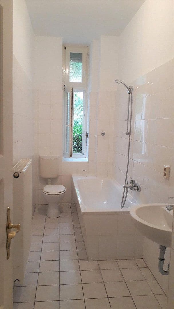 Prenájom bytu 3-izbový 80 m², Leopoldstr.28, Berlin, Berlín Prenájom bytu 3-izbový 80 m², Leopoldstr.28, Berlin, Berlín