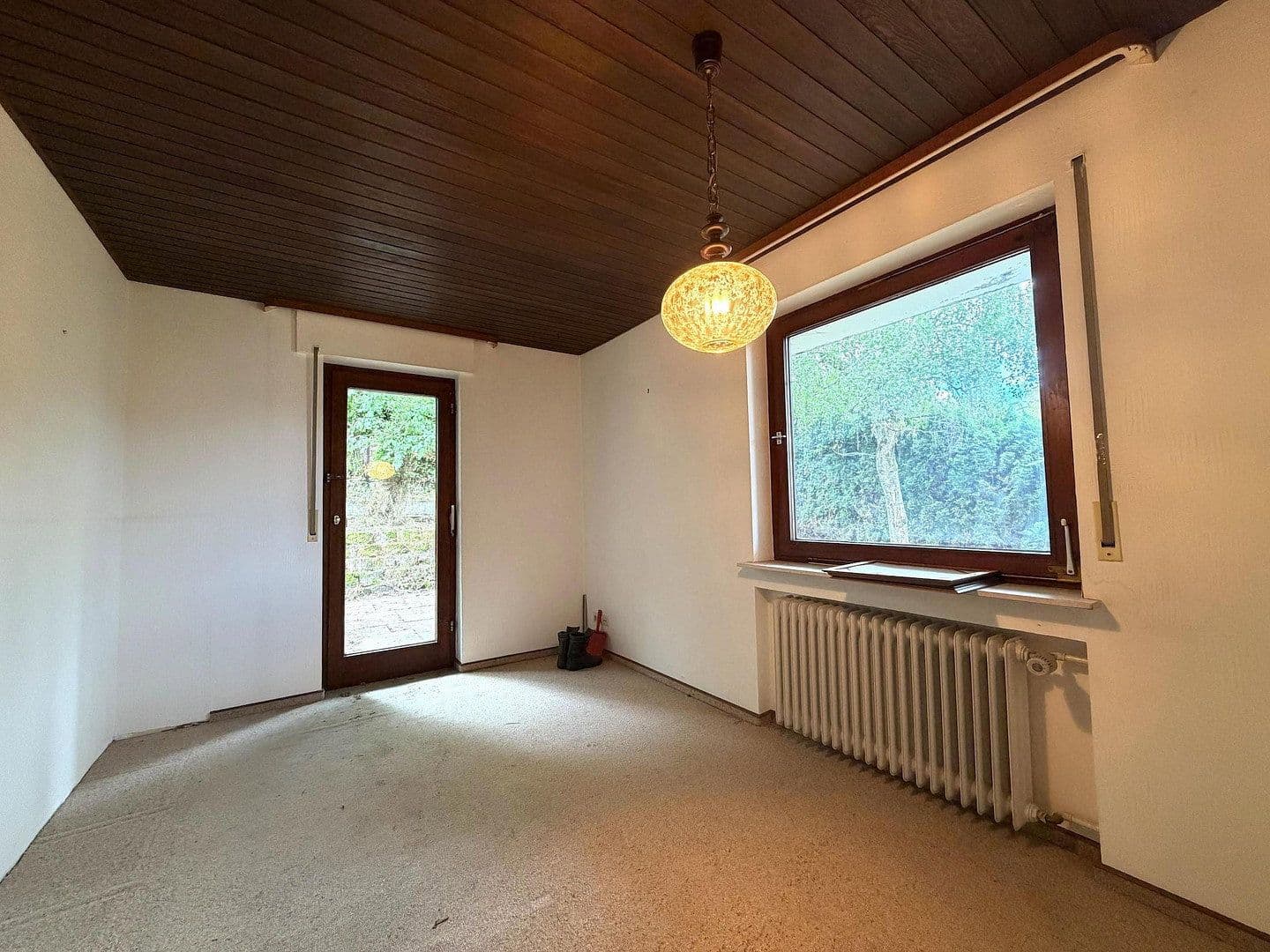 Predaj domu 225 m², pozemok 1.001 m², Schultheiß-Jäckle-Straße 19, Loßburg, Bádensko-Wurttembersko Predaj domu 225 m², pozemok 1.001 m², Schultheiß-Jäckle-Straße 19, Loßburg, Bádensko-Wurttembersko
