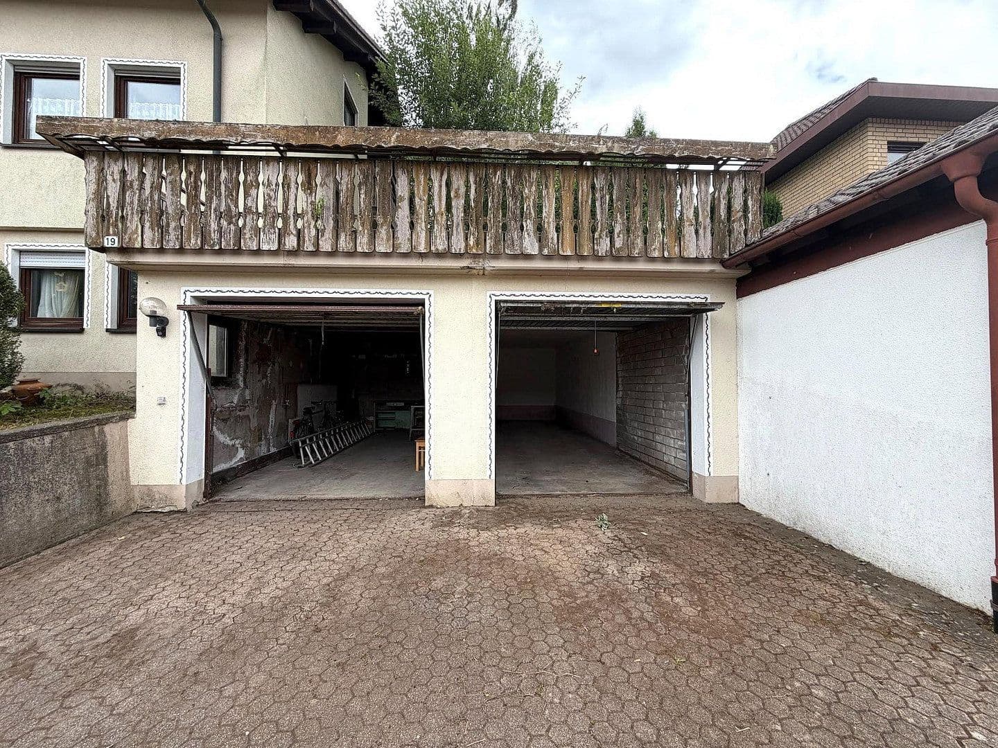 Predaj domu 225 m², pozemok 1.001 m², Schultheiß-Jäckle-Straße 19, Loßburg, Bádensko-Wurttembersko Predaj domu 225 m², pozemok 1.001 m², Schultheiß-Jäckle-Straße 19, Loßburg, Bádensko-Wurttembersko