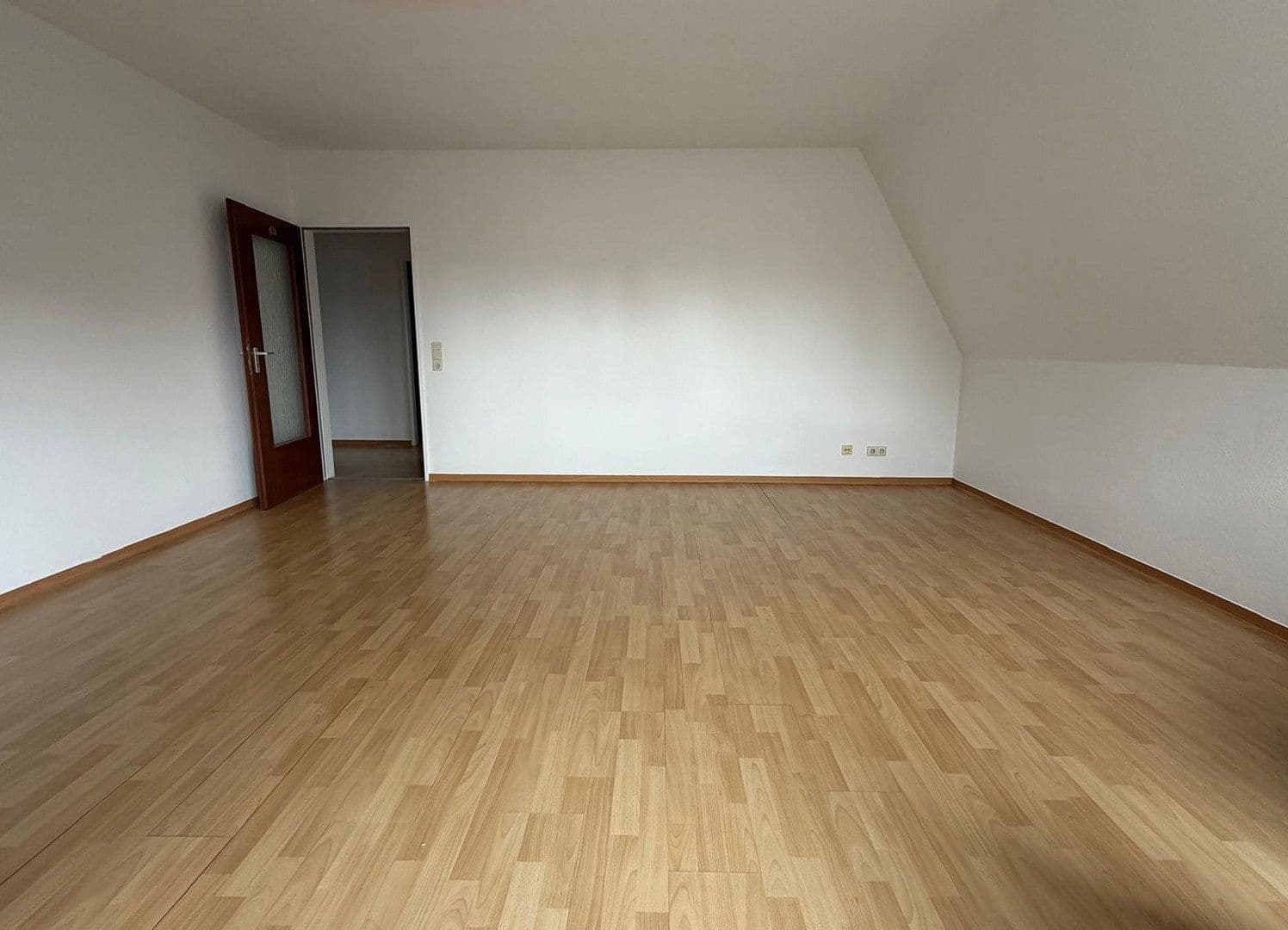 Predaj bytu 2-izbový 56 m², Louisenstr. 1, Delmenhorst, Dolné Sasko Predaj bytu 2-izbový 56 m², Louisenstr. 1, Delmenhorst, Dolné Sasko