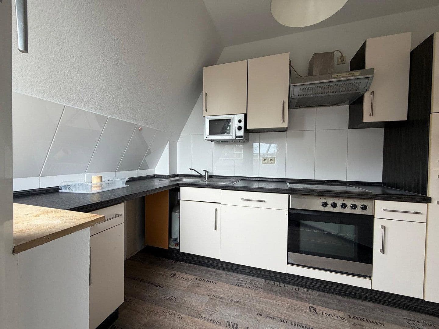 Predaj bytu 2-izbový 56 m², Louisenstr. 1, Delmenhorst, Dolné Sasko Predaj bytu 2-izbový 56 m², Louisenstr. 1, Delmenhorst, Dolné Sasko
