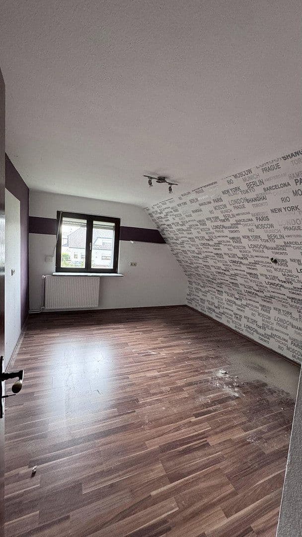 Predaj domu 170 m², pozemok 558 m², Odenwaldstraße 53, Rödermark, Hesensko Predaj domu 170 m², pozemok 558 m², Odenwaldstraße 53, Rödermark, Hesensko