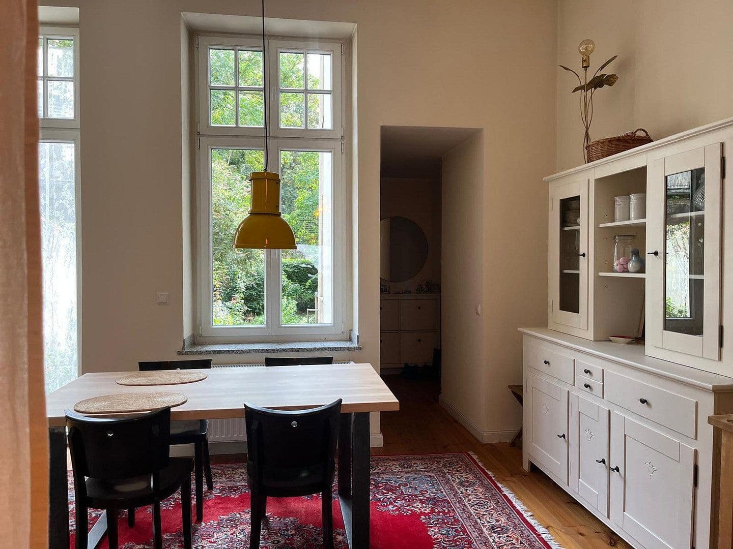 Prenájom bytu 3-izbový 90 m², König-Friedrich-Wilhelm-Str. 39, Duisburg, Severné Porýnie - Westfálsko Prenájom bytu 3-izbový 90 m², König-Friedrich-Wilhelm-Str. 39, Duisburg, Severné Porýnie - Westfálsko