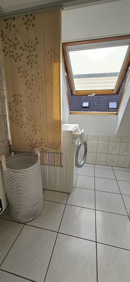 Prenájom bytu 5-izbový 125 m², Maintal, Hesensko Prenájom bytu 5-izbový 125 m², Maintal, Hesensko