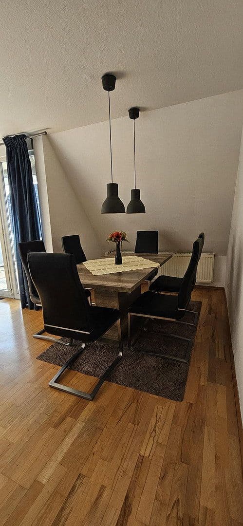 Prenájom bytu 5-izbový 125 m², Maintal, Hesensko Prenájom bytu 5-izbový 125 m², Maintal, Hesensko
