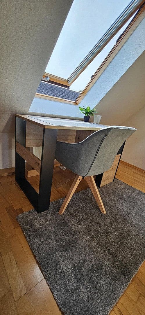 Prenájom bytu 5-izbový 125 m², Maintal, Hesensko Prenájom bytu 5-izbový 125 m², Maintal, Hesensko