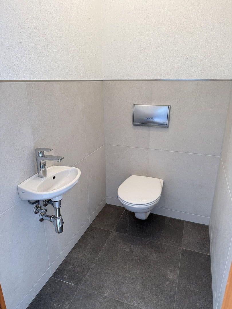 Prenájom kancelárie 106 m², Neusalza-Spremberg, Sasko Prenájom kancelárie 106 m², Neusalza-Spremberg, Sasko