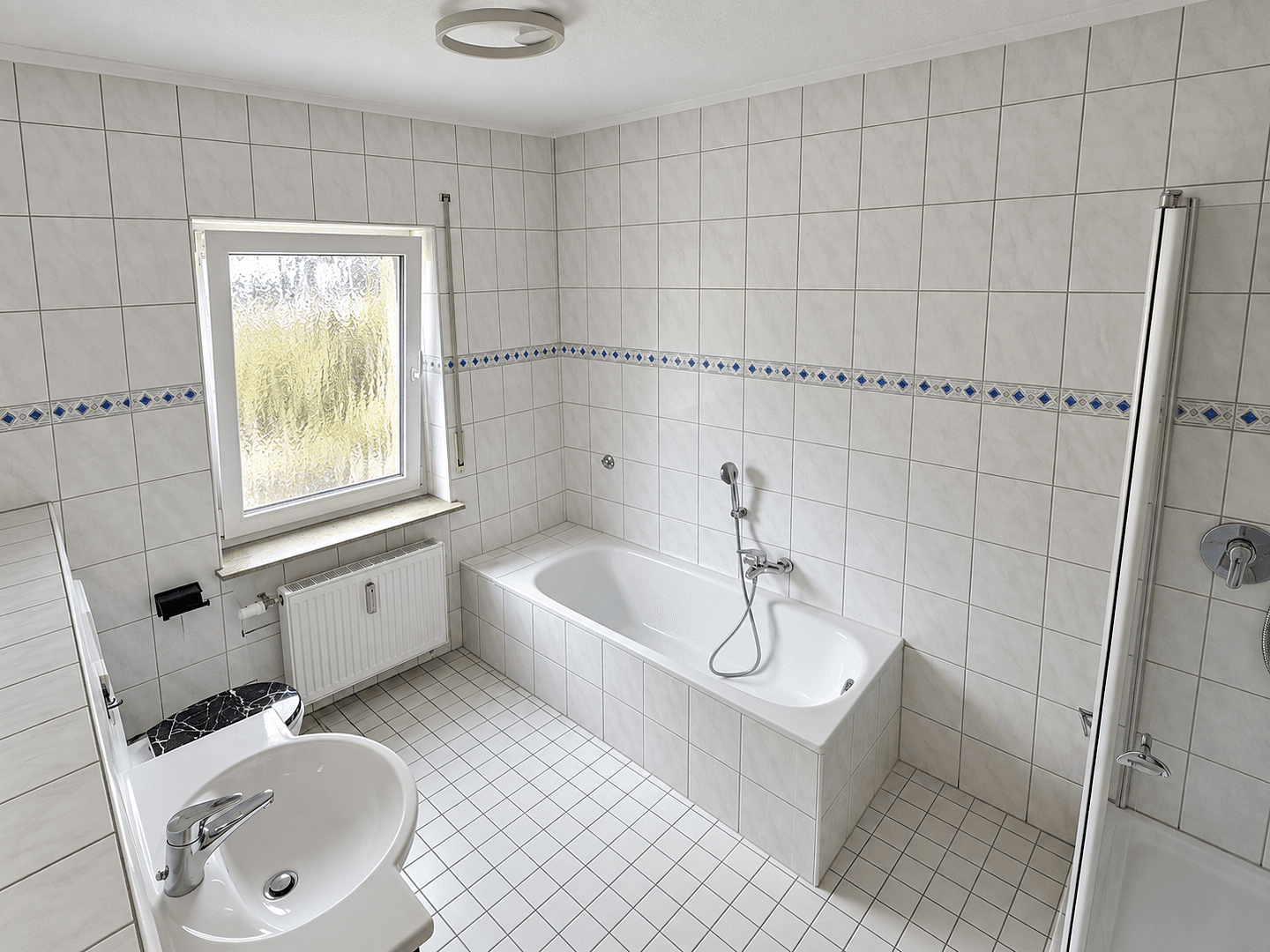 Prenájom bytu 5-izbový 105 m², Marburg, Hesensko Prenájom bytu 5-izbový 105 m², Marburg, Hesensko