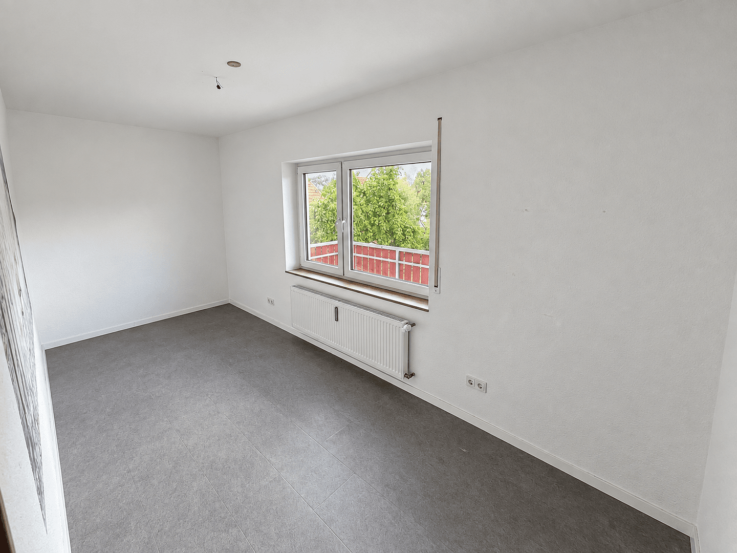 Prenájom bytu 5-izbový 105 m², Marburg, Hesensko Prenájom bytu 5-izbový 105 m², Marburg, Hesensko