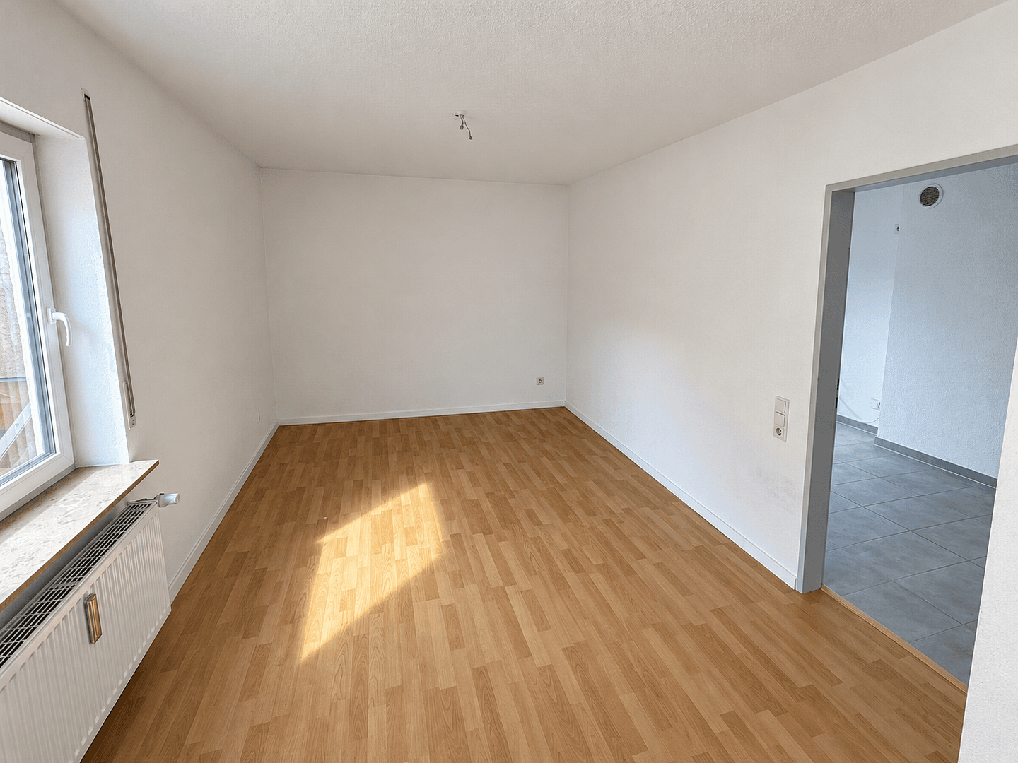 Prenájom bytu 5-izbový 105 m², Marburg, Hesensko Prenájom bytu 5-izbový 105 m², Marburg, Hesensko