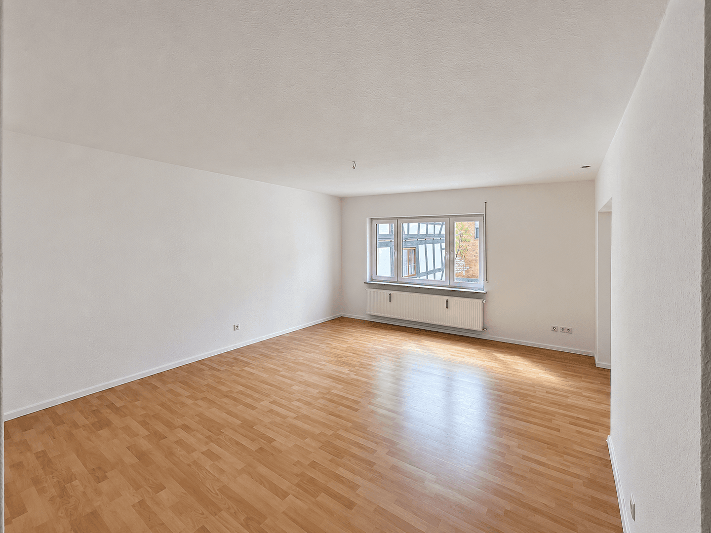 Prenájom bytu 5-izbový 105 m², Marburg, Hesensko Prenájom bytu 5-izbový 105 m², Marburg, Hesensko