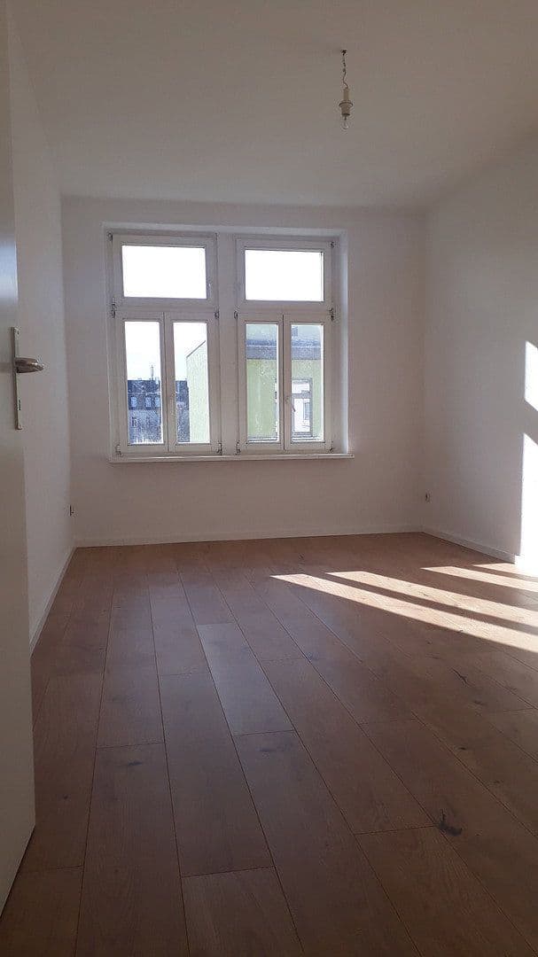 Prenájom bytu 3-izbový 73 m², Demmeringstr.76, Leipzig, Sasko Prenájom bytu 3-izbový 73 m², Demmeringstr.76, Leipzig, Sasko