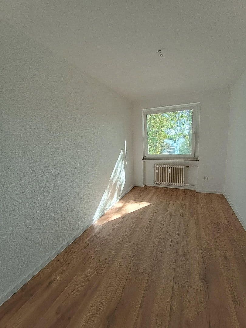 Prenájom bytu 3-izbový 78 m², Bahnhofstraße 19-21, Castrop-Rauxel, Severné Porýnie - Westfálsko Prenájom bytu 3-izbový 78 m², Bahnhofstraße 19-21, Castrop-Rauxel, Severné Porýnie - Westfálsko
