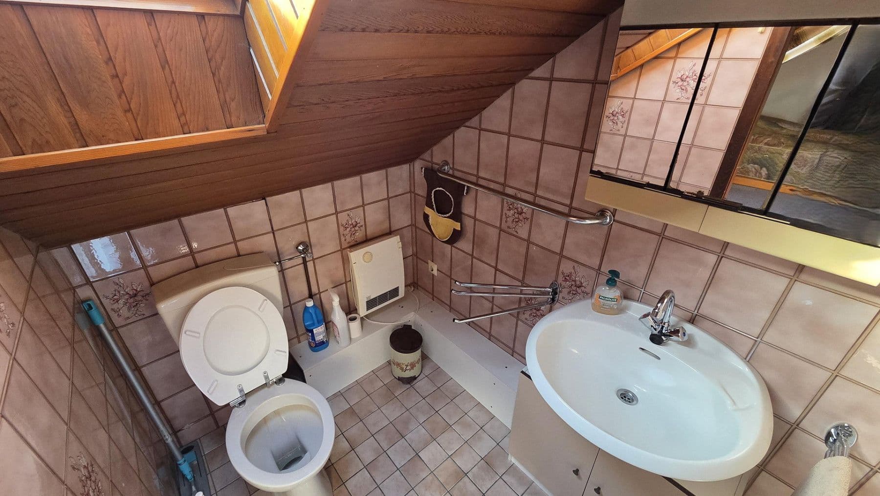 Predaj domu 97 m², pozemok 140 m², Köln Esch, Severné Porýnie - Westfálsko Predaj domu 97 m², pozemok 140 m², Köln Esch, Severné Porýnie - Westfálsko