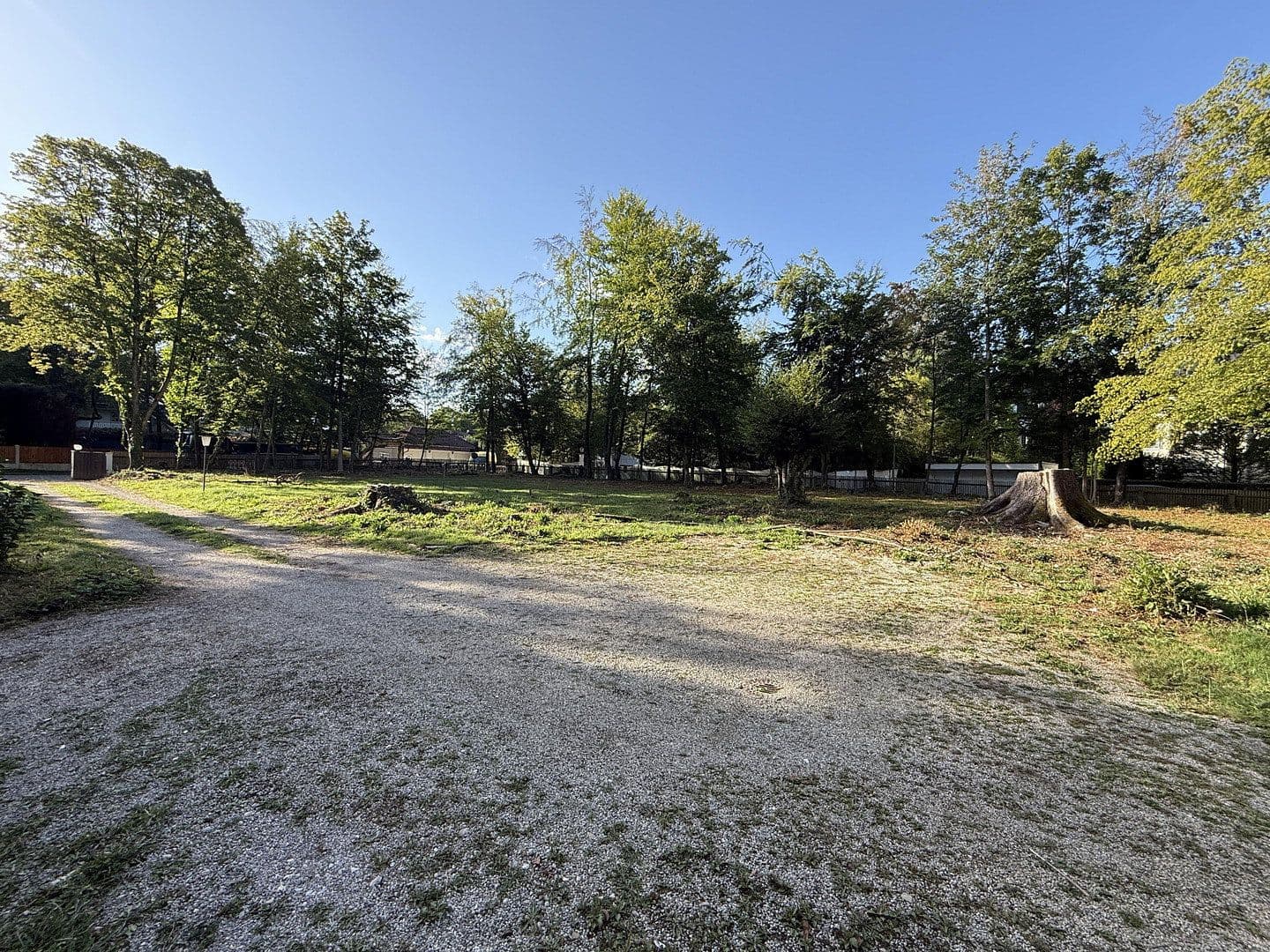 Predaj pozemku 3.697 m², Grünwald, Bavorsko Predaj pozemku 3.697 m², Grünwald, Bavorsko