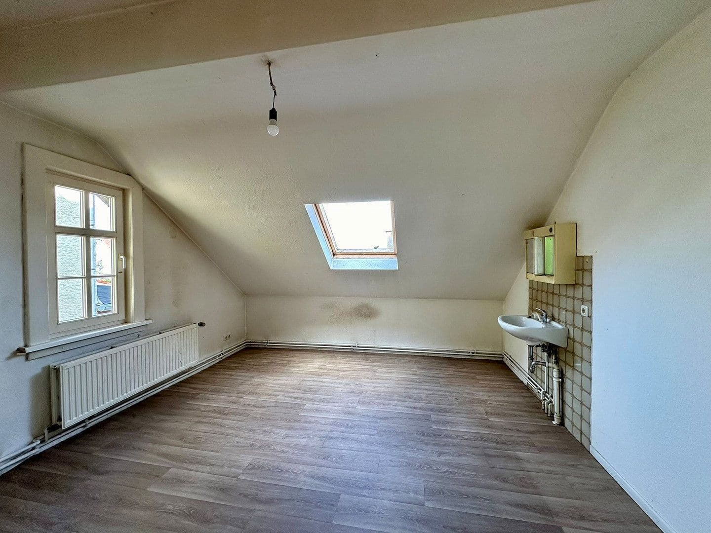 Predaj domu 219 m², pozemok 757 m², Rennbahn 42, Eisenach, Durínsko Predaj domu 219 m², pozemok 757 m², Rennbahn 42, Eisenach, Durínsko