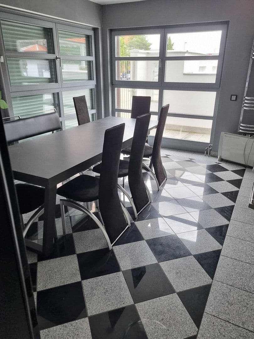 Prenájom kancelárie 206 m², Altdorf, Bádensko-Wurttembersko Prenájom kancelárie 206 m², Altdorf, Bádensko-Wurttembersko