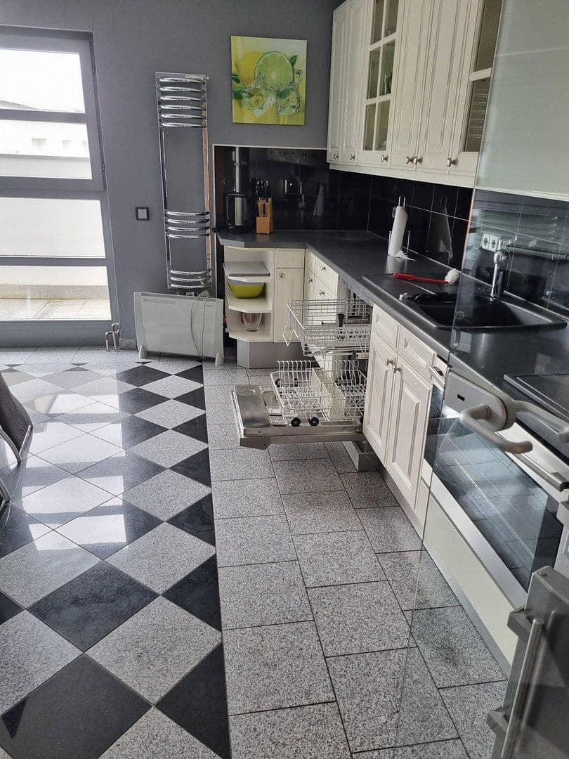 Prenájom kancelárie 206 m², Altdorf, Bádensko-Wurttembersko Prenájom kancelárie 206 m², Altdorf, Bádensko-Wurttembersko