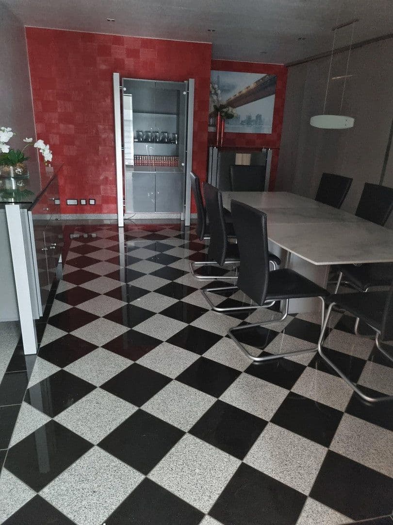 Prenájom kancelárie 206 m², Altdorf, Bádensko-Wurttembersko Prenájom kancelárie 206 m², Altdorf, Bádensko-Wurttembersko
