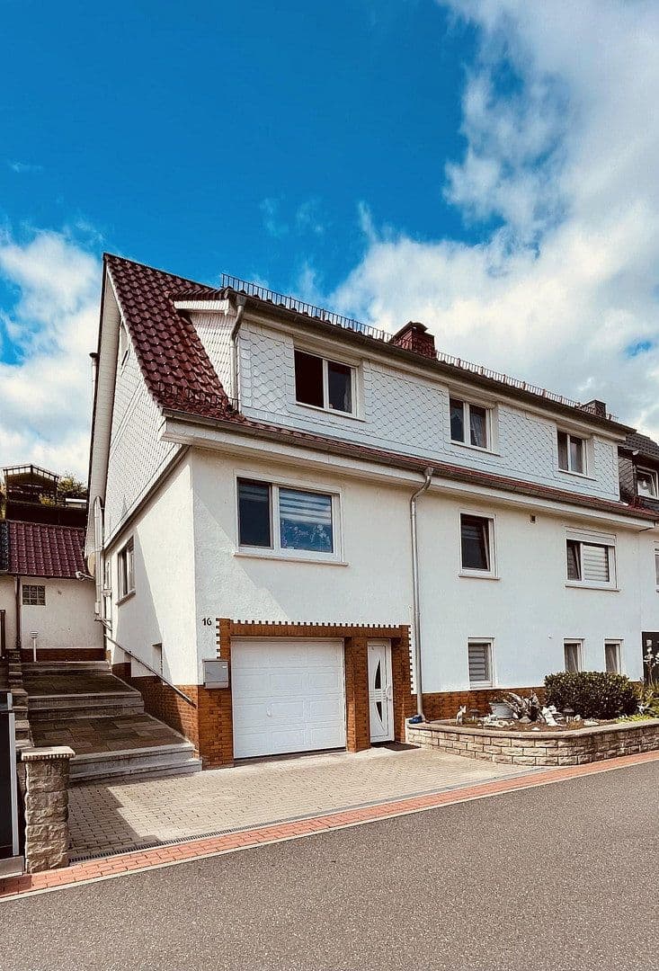 Predaj domu 154 m², pozemok 875 m², Heringen (Werra), Hesensko Predaj domu 154 m², pozemok 875 m², Heringen (Werra), Hesensko