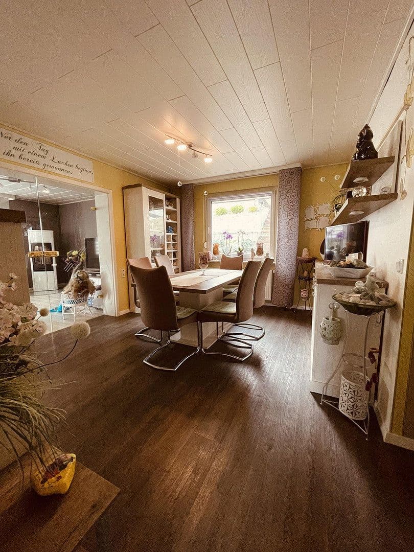 Predaj domu 154 m², pozemok 875 m², Heringen (Werra), Hesensko Predaj domu 154 m², pozemok 875 m², Heringen (Werra), Hesensko