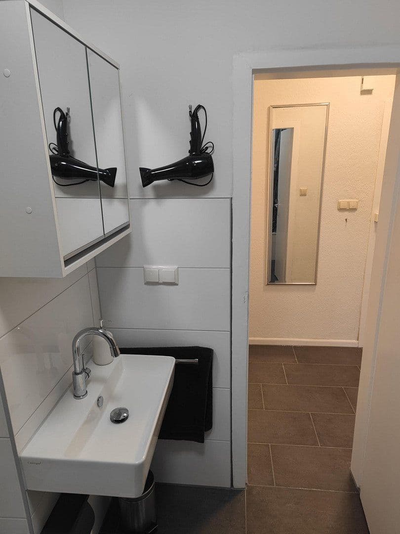 Prenájom bytu 1-izbový 36 m², Bochum - Bochum-Mitte, Severné Porýnie - Westfálsko Prenájom bytu 1-izbový 36 m², Bochum - Bochum-Mitte, Severné Porýnie - Westfálsko