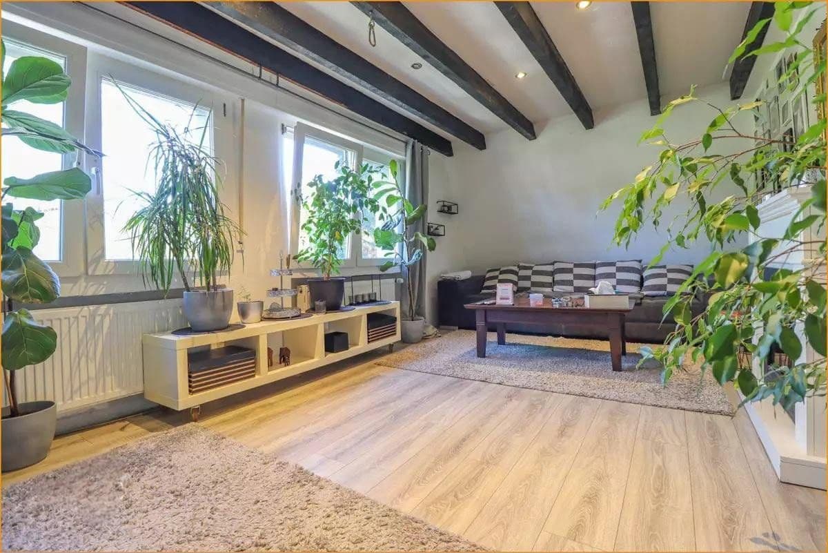 Predaj domu 467 m², pozemok 1.113 m², Zum Backofen.2, Stolberg, Severné Porýnie - Westfálsko Predaj domu 467 m², pozemok 1.113 m², Zum Backofen.2, Stolberg, Severné Porýnie - Westfálsko