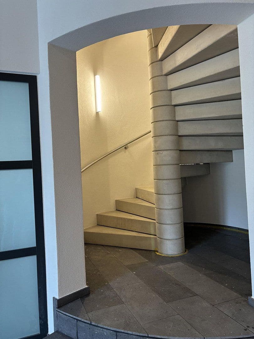 Prenájom bytu 2-izbový 82 m², Moselstraße 6, Osann-Monzel, Porýnie-Falcko Prenájom bytu 2-izbový 82 m², Moselstraße 6, Osann-Monzel, Porýnie-Falcko