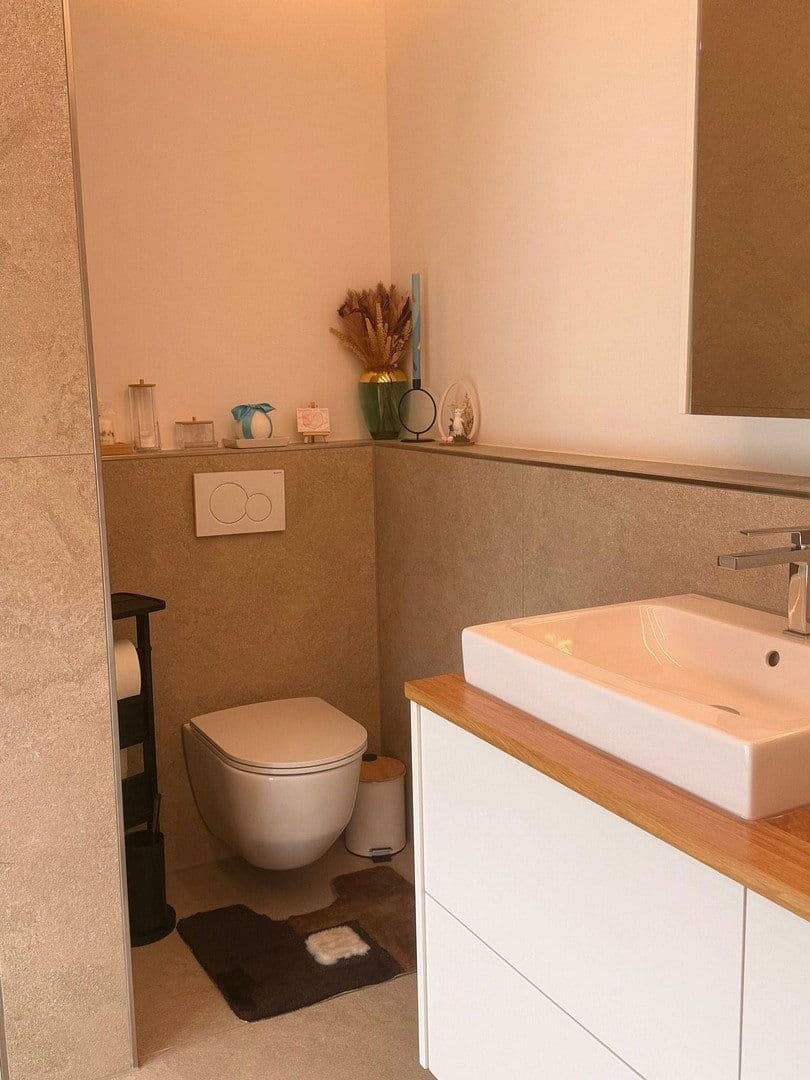Predaj domu 200 m², pozemok 375 m², Brunnweg 12, Obertraubling, Bavorsko Predaj domu 200 m², pozemok 375 m², Brunnweg 12, Obertraubling, Bavorsko