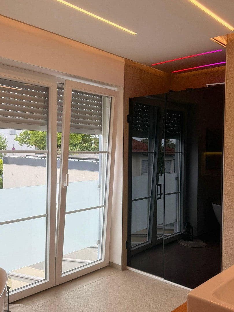 Predaj domu 200 m², pozemok 375 m², Brunnweg 12, Obertraubling, Bavorsko Predaj domu 200 m², pozemok 375 m², Brunnweg 12, Obertraubling, Bavorsko