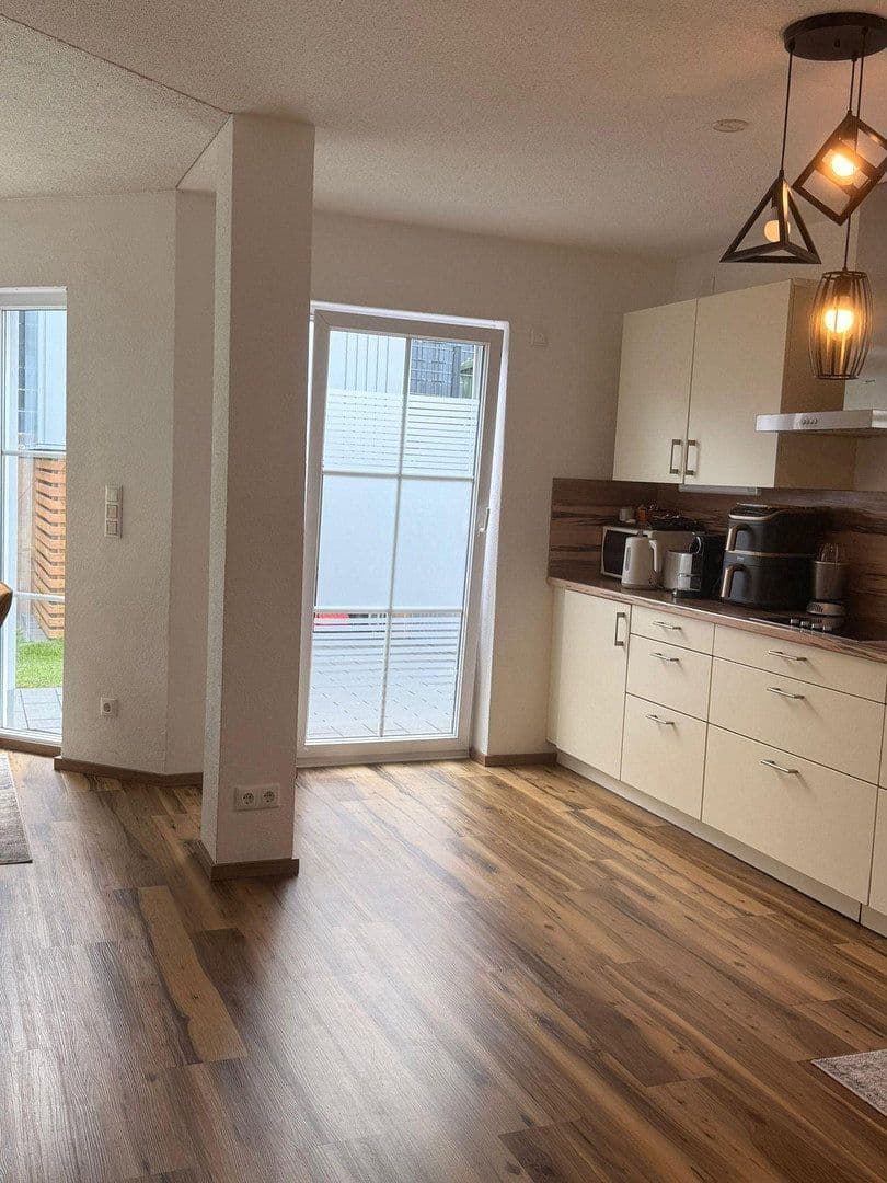 Predaj domu 200 m², pozemok 375 m², Brunnweg 12, Obertraubling, Bavorsko Predaj domu 200 m², pozemok 375 m², Brunnweg 12, Obertraubling, Bavorsko