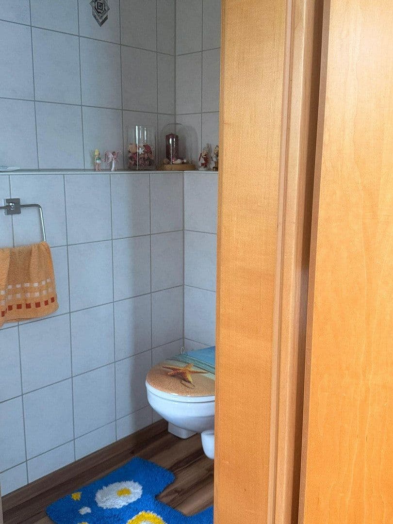Predaj domu 200 m², pozemok 375 m², Brunnweg 12, Obertraubling, Bavorsko Predaj domu 200 m², pozemok 375 m², Brunnweg 12, Obertraubling, Bavorsko
