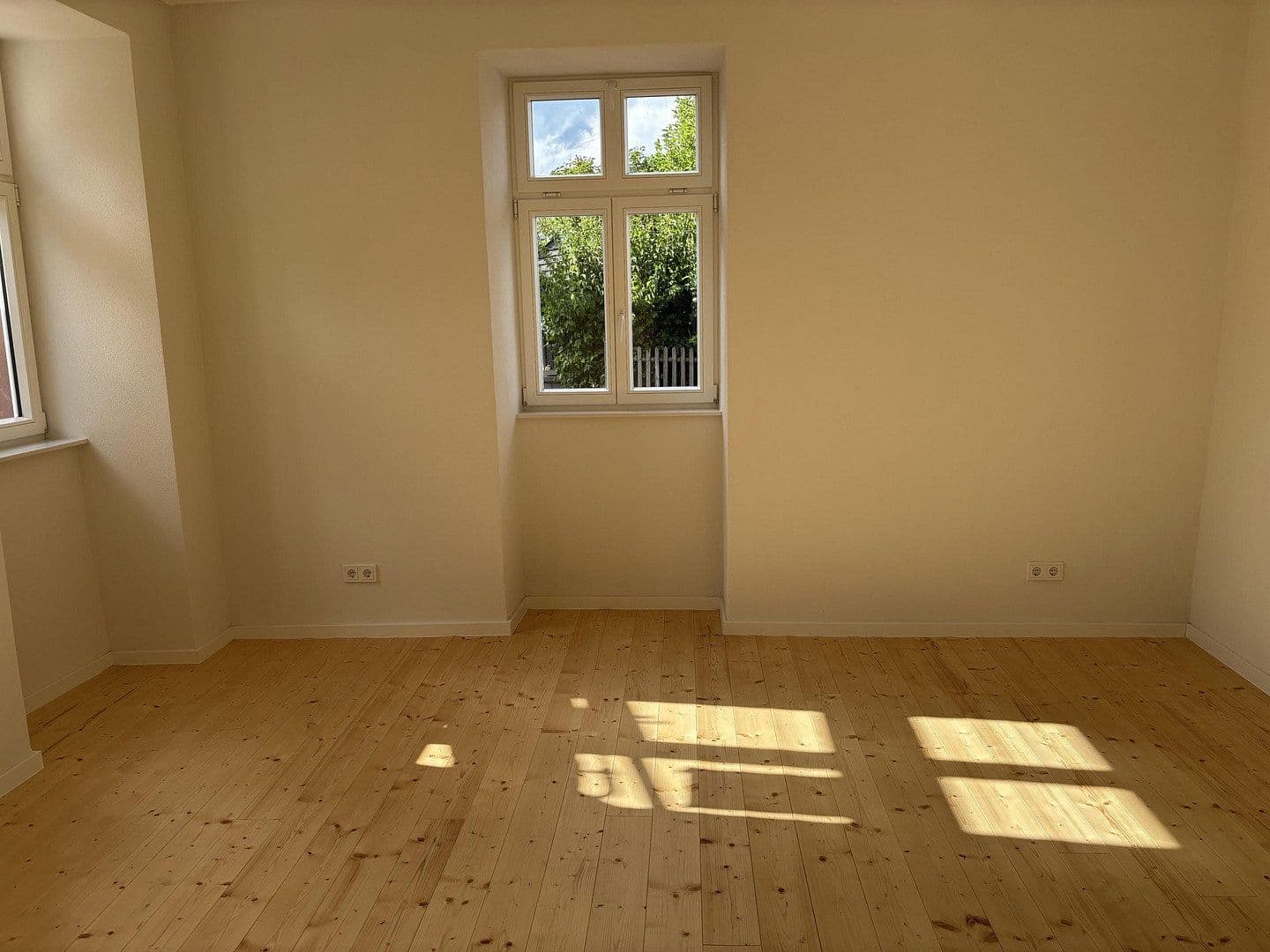 Prenájom bytu 5-izbový 146 m², Moselstraße 6, Osann-Monzel, Porýnie-Falcko Prenájom bytu 5-izbový 146 m², Moselstraße 6, Osann-Monzel, Porýnie-Falcko