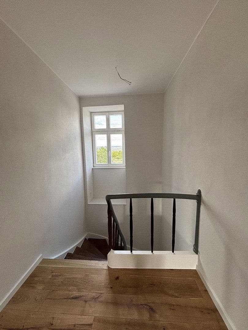 Prenájom bytu 5-izbový 146 m², Moselstraße 6, Osann-Monzel, Porýnie-Falcko Prenájom bytu 5-izbový 146 m², Moselstraße 6, Osann-Monzel, Porýnie-Falcko