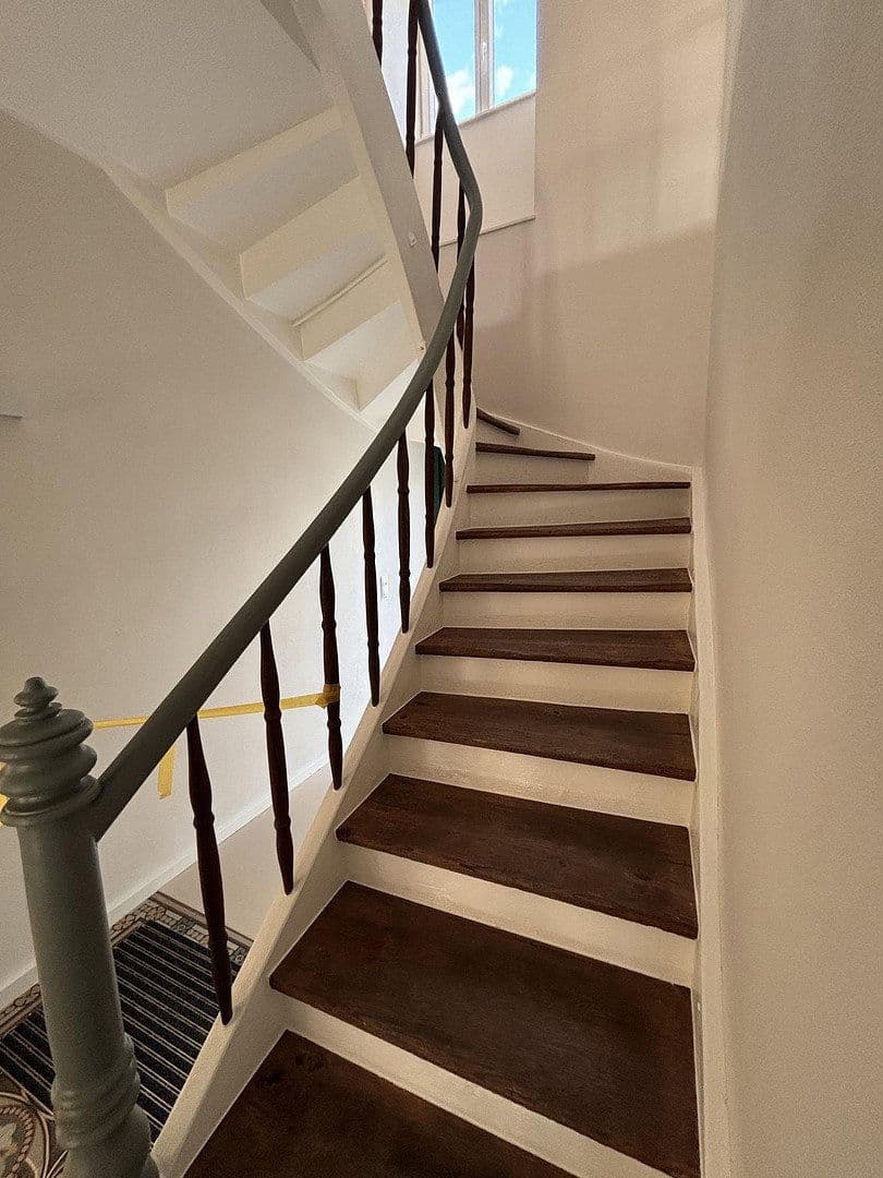 Prenájom bytu 5-izbový 146 m², Moselstraße 6, Osann-Monzel, Porýnie-Falcko Prenájom bytu 5-izbový 146 m², Moselstraße 6, Osann-Monzel, Porýnie-Falcko