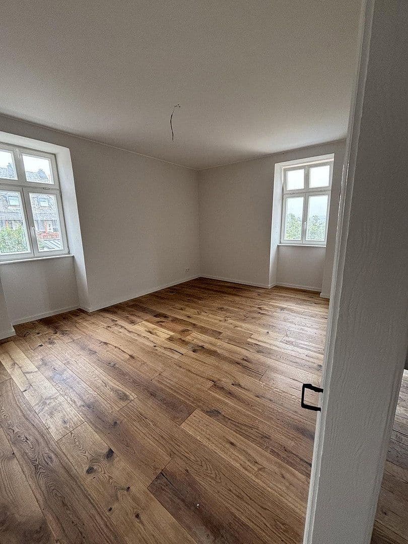 Prenájom bytu 5-izbový 146 m², Moselstraße 6, Osann-Monzel, Porýnie-Falcko Prenájom bytu 5-izbový 146 m², Moselstraße 6, Osann-Monzel, Porýnie-Falcko