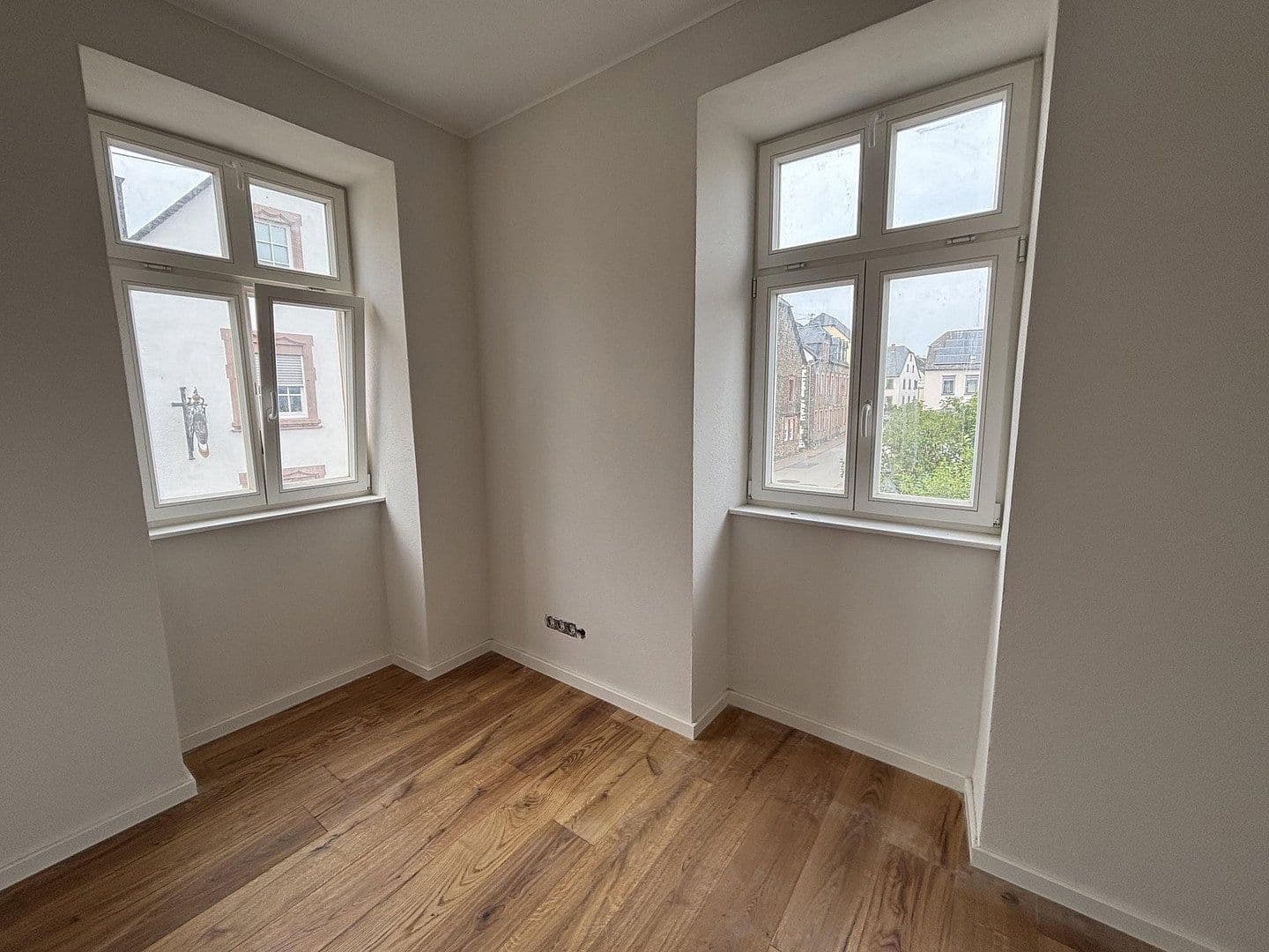 Prenájom bytu 5-izbový 146 m², Moselstraße 6, Osann-Monzel, Porýnie-Falcko Prenájom bytu 5-izbový 146 m², Moselstraße 6, Osann-Monzel, Porýnie-Falcko