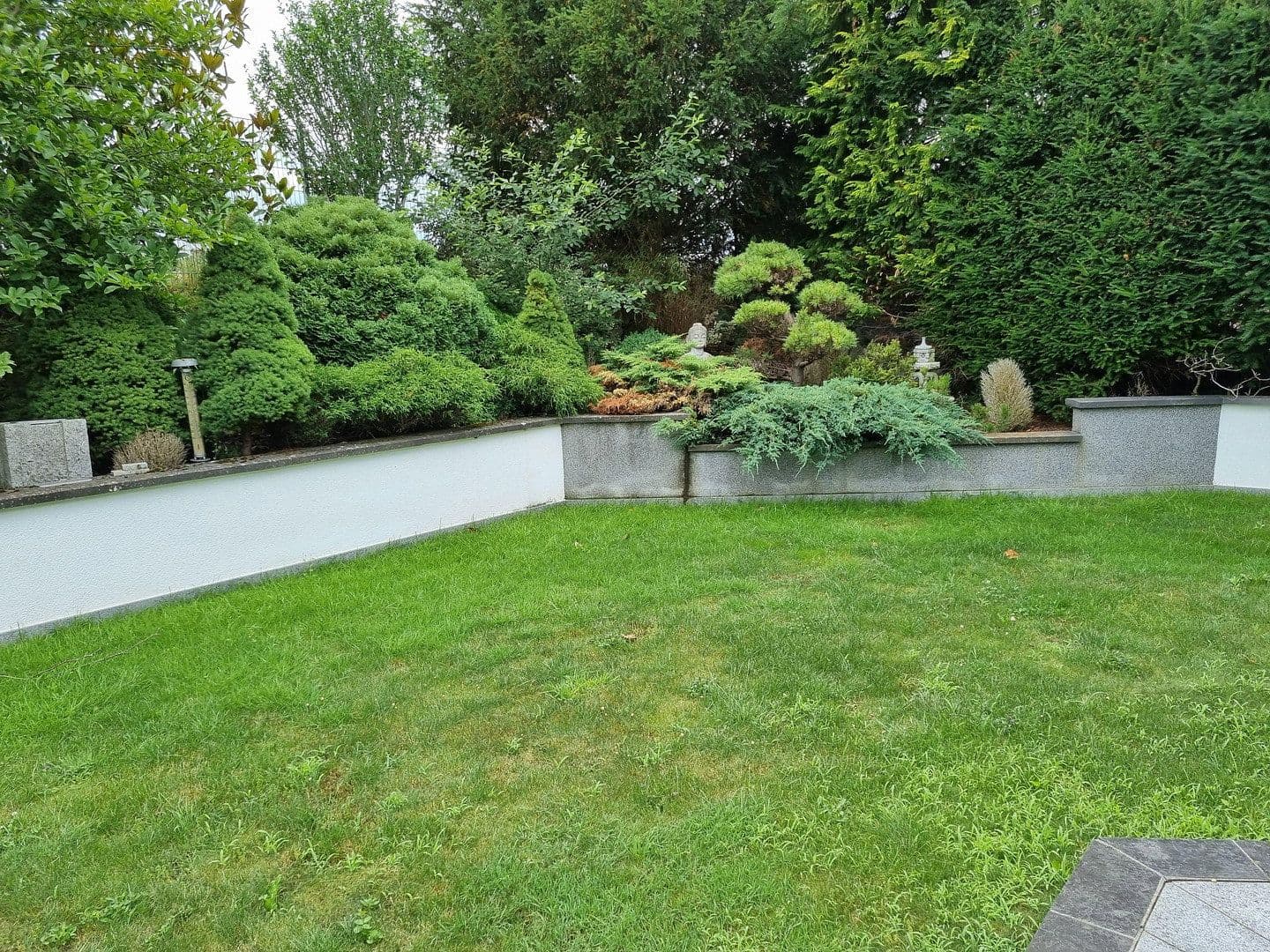 Prenájom domu 376 m², pozemok 300 m², Altdorf, Bádensko-Wurttembersko Prenájom domu 376 m², pozemok 300 m², Altdorf, Bádensko-Wurttembersko