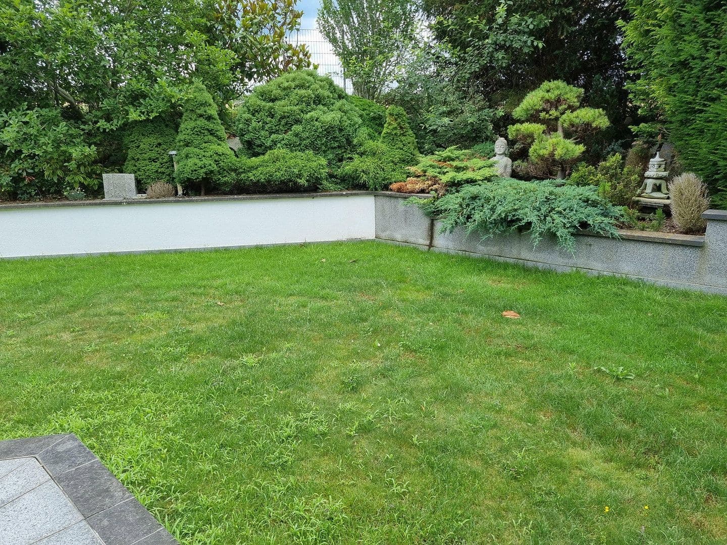 Prenájom domu 376 m², pozemok 300 m², Altdorf, Bádensko-Wurttembersko Prenájom domu 376 m², pozemok 300 m², Altdorf, Bádensko-Wurttembersko