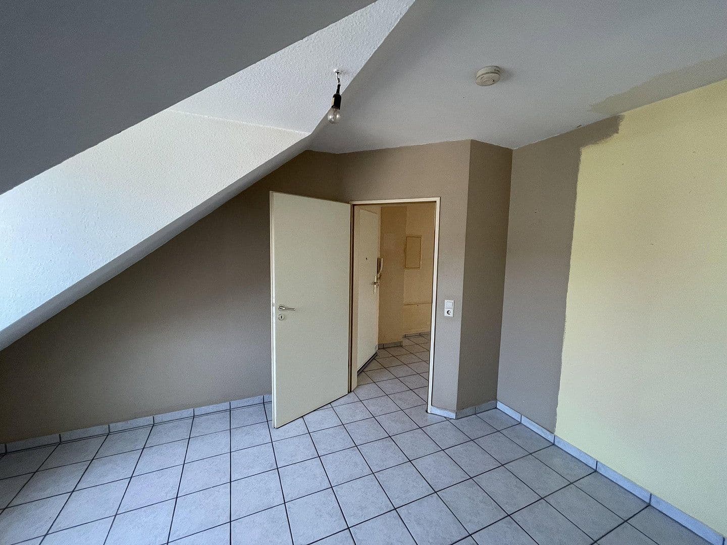 Prenájom bytu 2-izbový 54 m², Altestrasse 170, Frechen, Severné Porýnie - Westfálsko Prenájom bytu 2-izbový 54 m², Altestrasse 170, Frechen, Severné Porýnie - Westfálsko