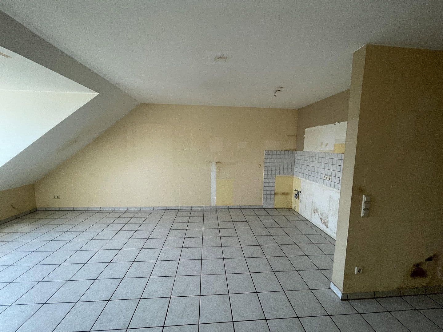 Prenájom bytu 2-izbový 54 m², Altestrasse 170, Frechen, Severné Porýnie - Westfálsko Prenájom bytu 2-izbový 54 m², Altestrasse 170, Frechen, Severné Porýnie - Westfálsko