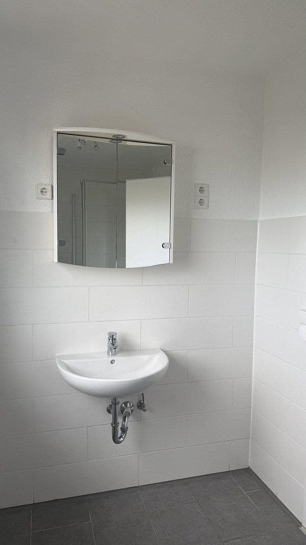 Prenájom bytu 3-izbový 72 m², Mögglingen, Bádensko-Wurttembersko Prenájom bytu 3-izbový 72 m², Mögglingen, Bádensko-Wurttembersko