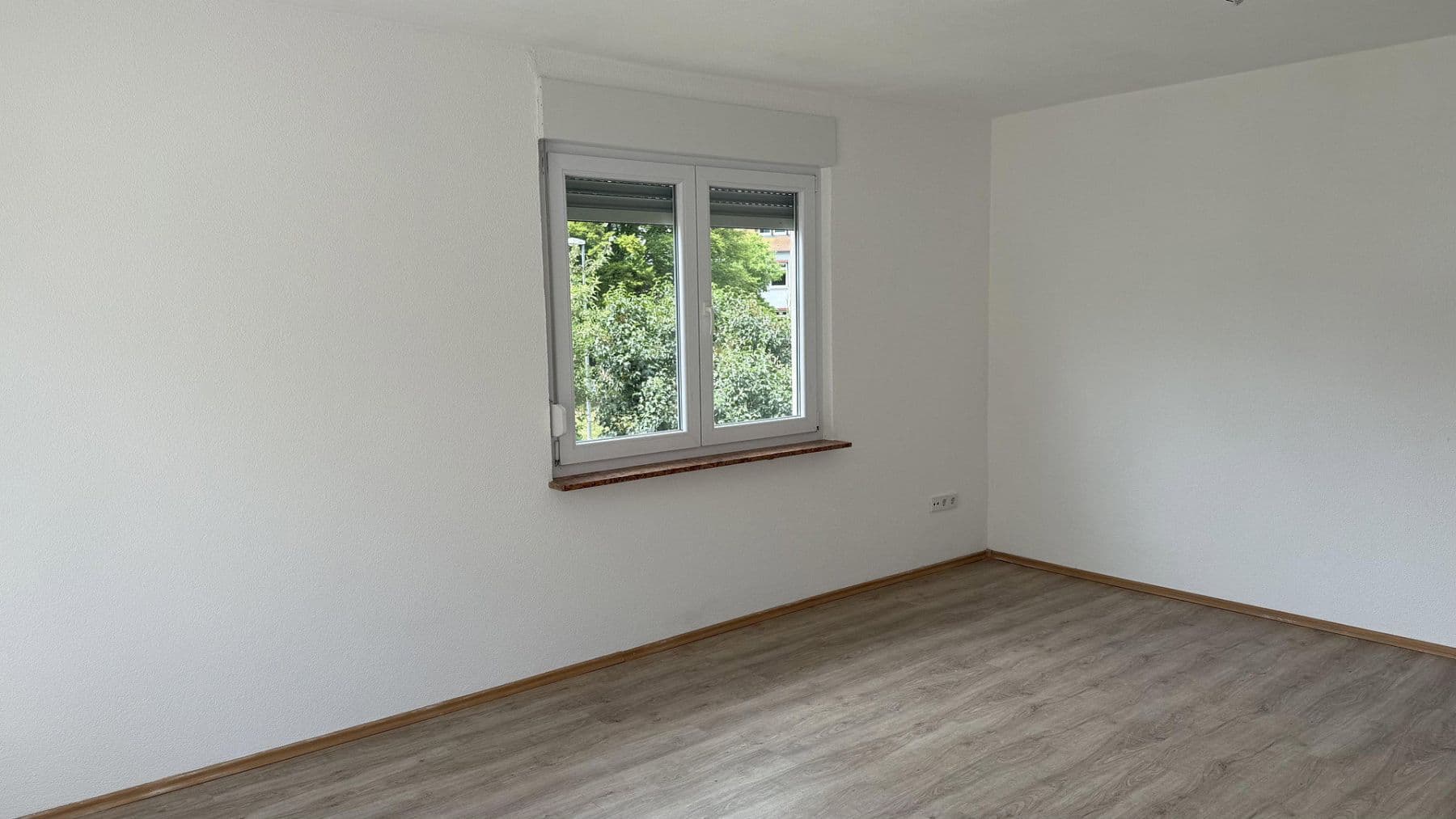 Prenájom bytu 3-izbový 72 m², Mögglingen, Bádensko-Wurttembersko Prenájom bytu 3-izbový 72 m², Mögglingen, Bádensko-Wurttembersko
